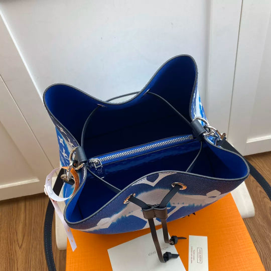 LOUIS VUITTON 26.0 X 26.0 X 17.5 CM ESCALE NÉONOÉ MONOGRAM BUCKET BAG