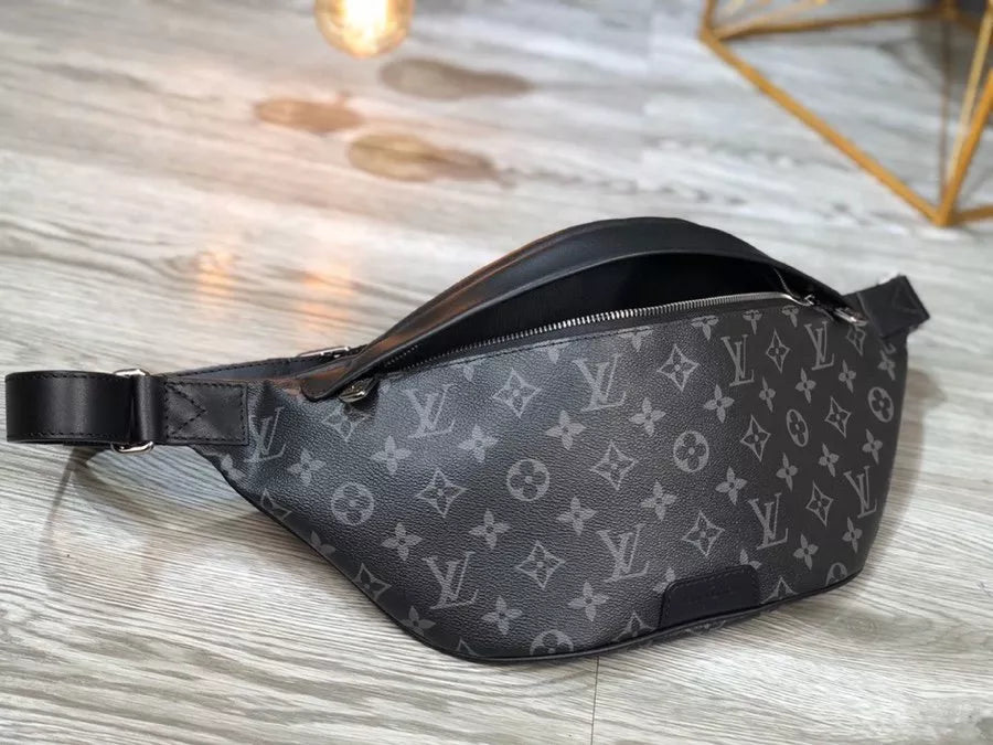 LOUIS VUITTON 47×20×9CM DISCOVERY BAG