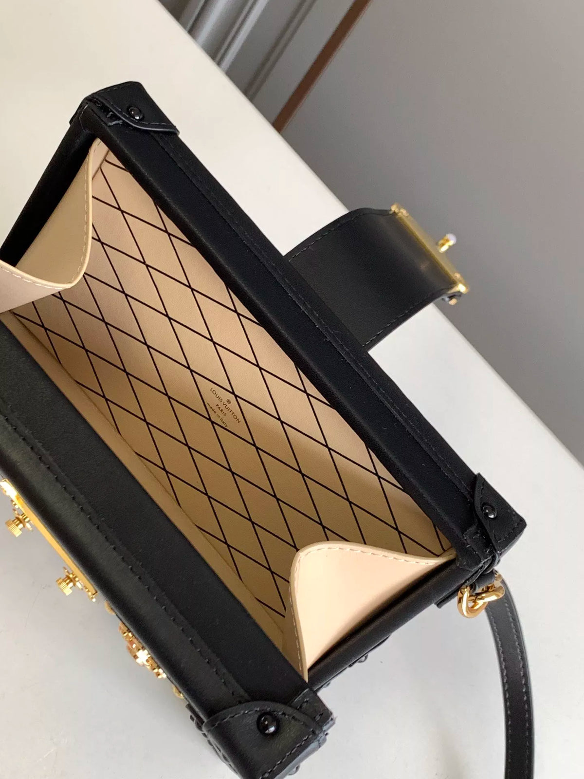 LOUIS VUITTON PETITE MALLE BOX 20.0X 12.5X 5CM