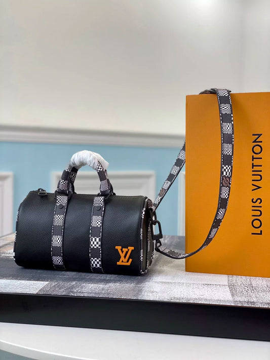 LOUIS VUITTON 20*10*5CM KEEPALL NANO ZOOOOM WITH FRIEND