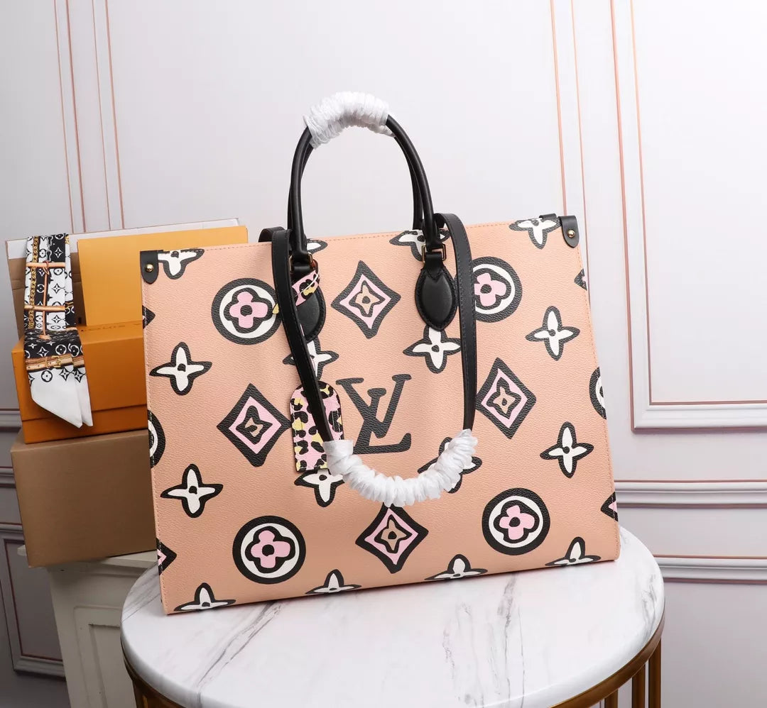 LOUIS VUITTON ONTHEGO MONOGRAM WILD AT HEART 41.0 X 34.0 X 19.0 CM 2COLORS