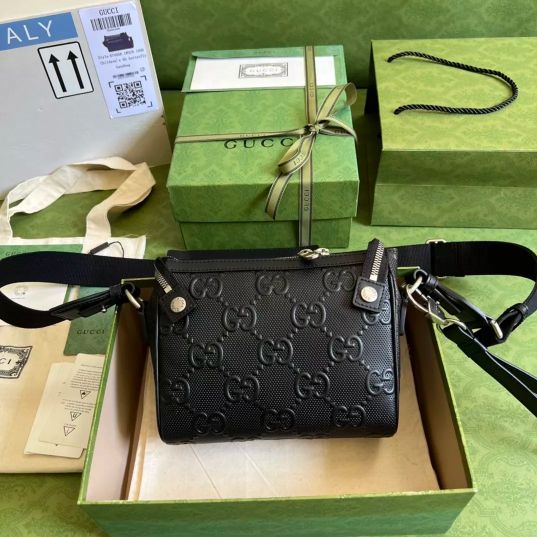 LOUIS VUITTON  20×16×7CM EMBOSSED WHOLE SKIN