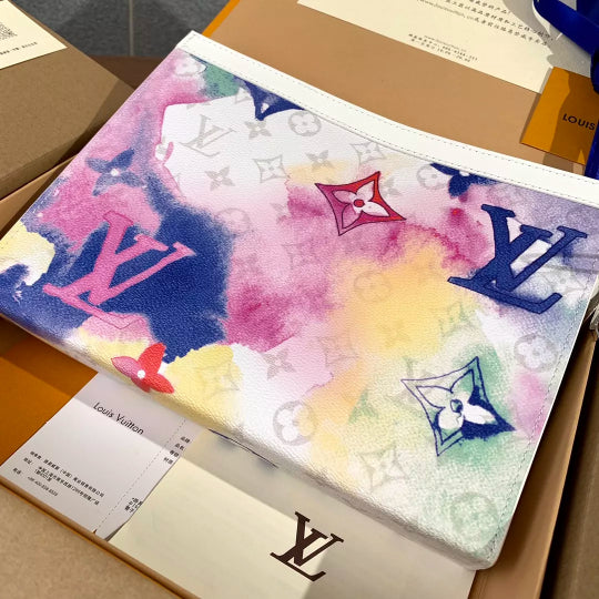 LOUIS VUITTON 26X20X5CM MONOGRAM ECLIPSE