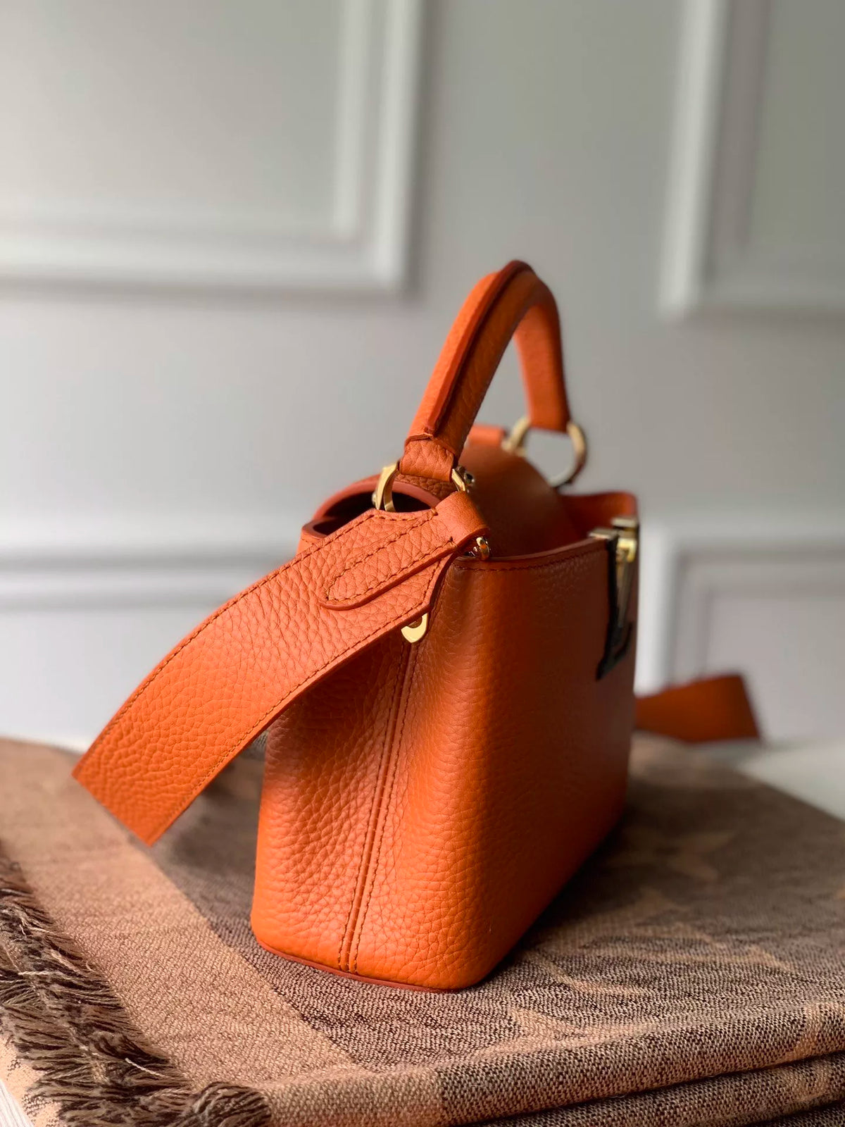 LOUIS VUITTON 21X 14X 8CM BAG
