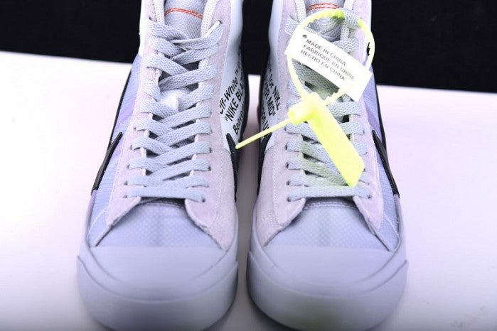 NIKE BLAZER OFF-WHITE "THE QUEEN"