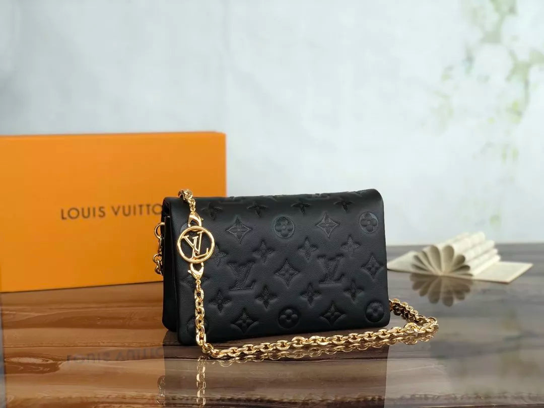 LOUIS VUITTON 20 X 14 X 8CM POCHETTE COUSSIN CHAIN BAG