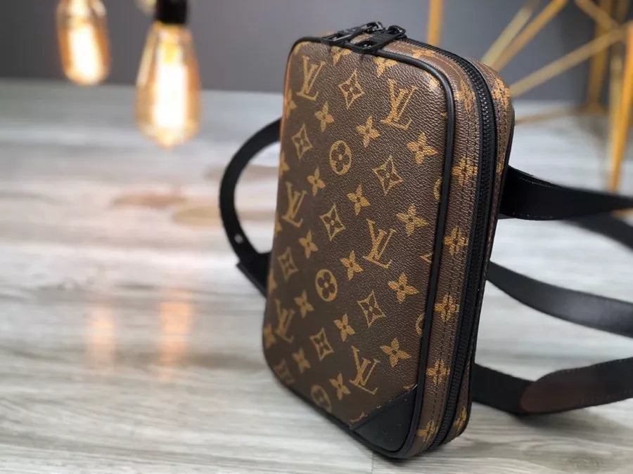 LOUIS VUITTON 23×15×5CM GERONIMOS