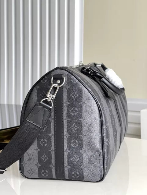 LOUIS VUITTON 50 X 29 X 22 CM MONOGRAM KEEPAL L50