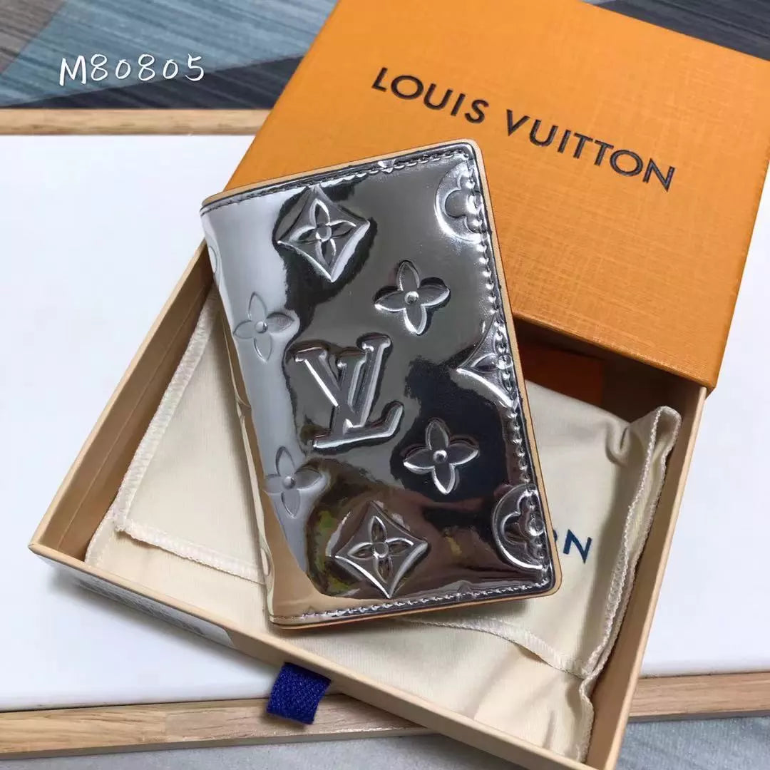 LOUIS VUITTON ZIPPY WALLET