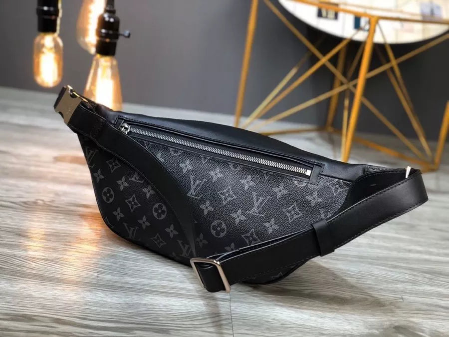 LOUIS VUITTON 47×20×9CM DISCOVERY BAG