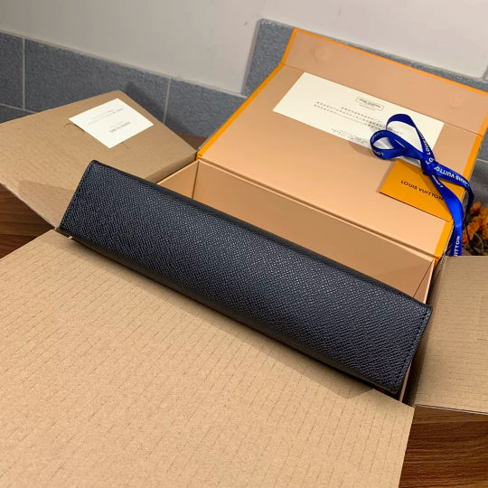 LOUIS VUITTON 27×20×3CM BLACK POCHETTE VOYAGE