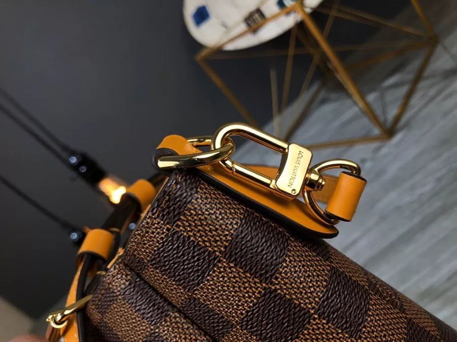 LOUIS VUITTON 32×28×15CM EONOE