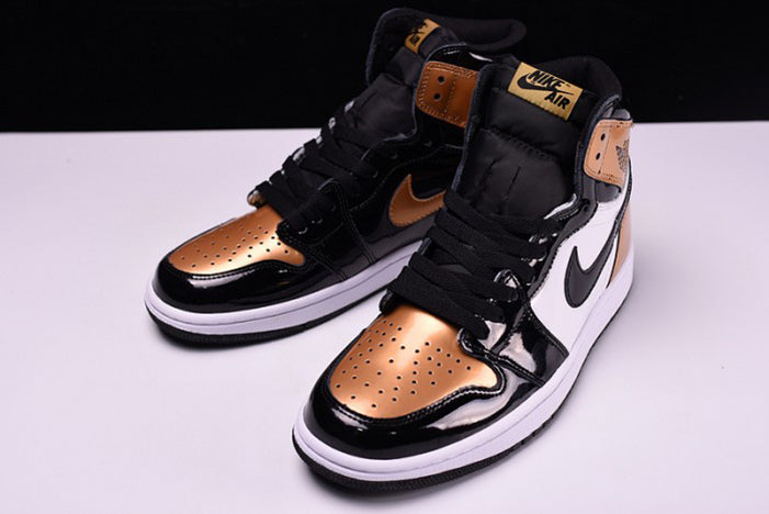 AIR JORDAN 1 RETRO HIGH "GOLD TOE EQUALITY" MENS