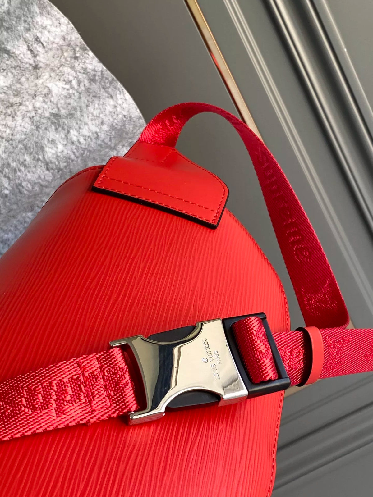 LOUIS VUITTON 24*11CM SUPREME CO BRANDED CHEST BAG, COWHIDE