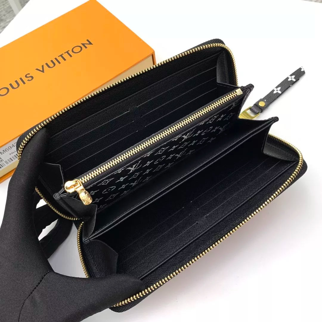 LOUIS VUITTON 19.5 X 10.5 X 2.5 CM CRAFTI'S "SPECIAL EDITION" GIBBY WALLET BAG