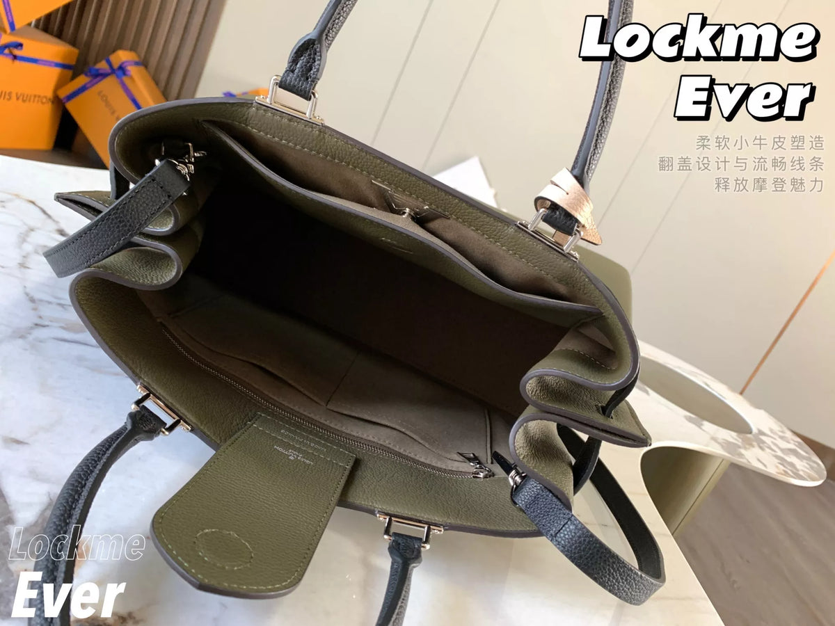LOUIS VUITTON LOCKME DAY BAG