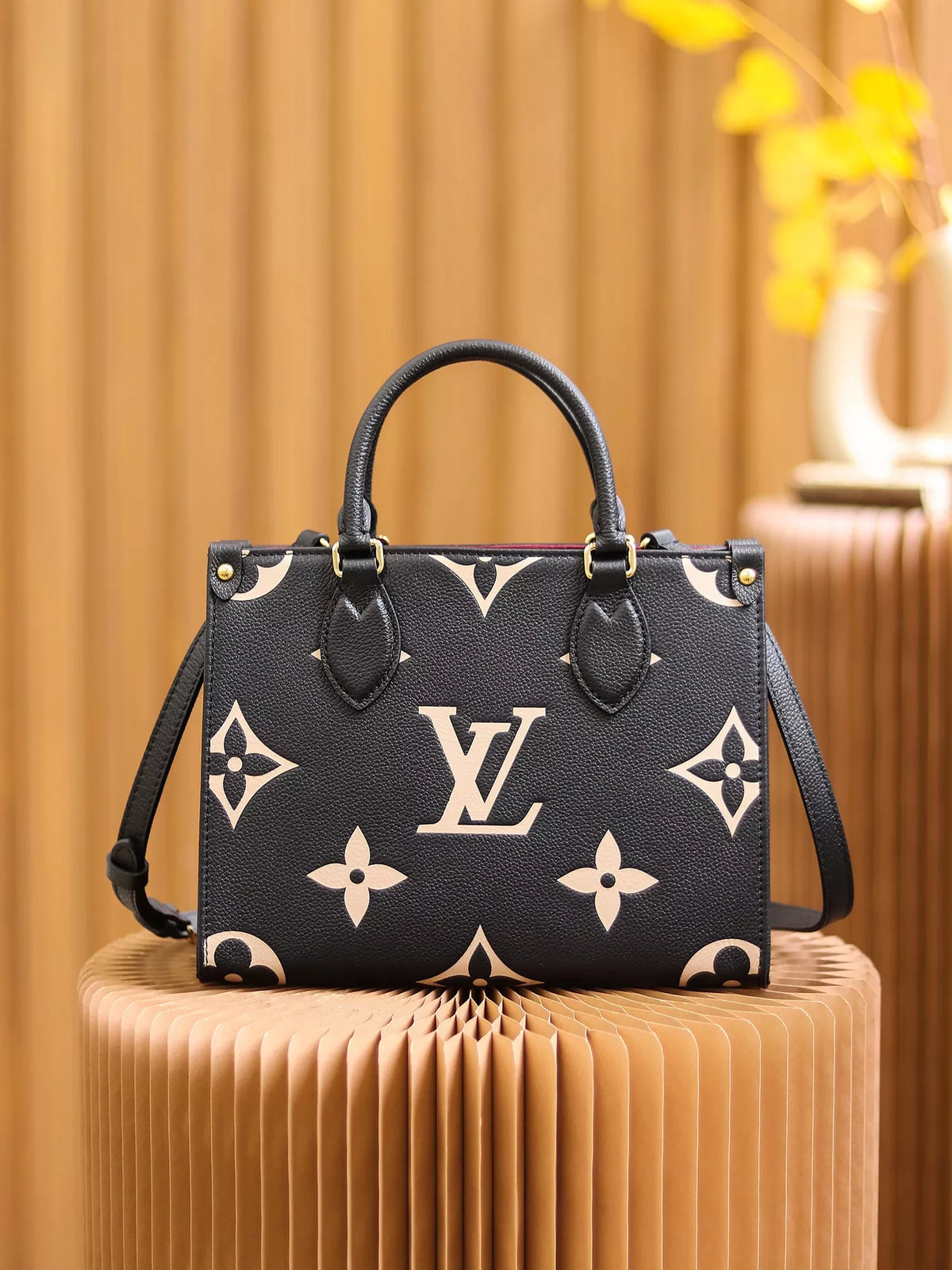 LOUIS VUITTON 25*19*11.5CM ONTHEGO TOTE PM