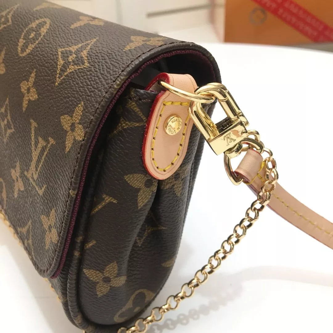 LOUIS VUITTON M40717 BAG