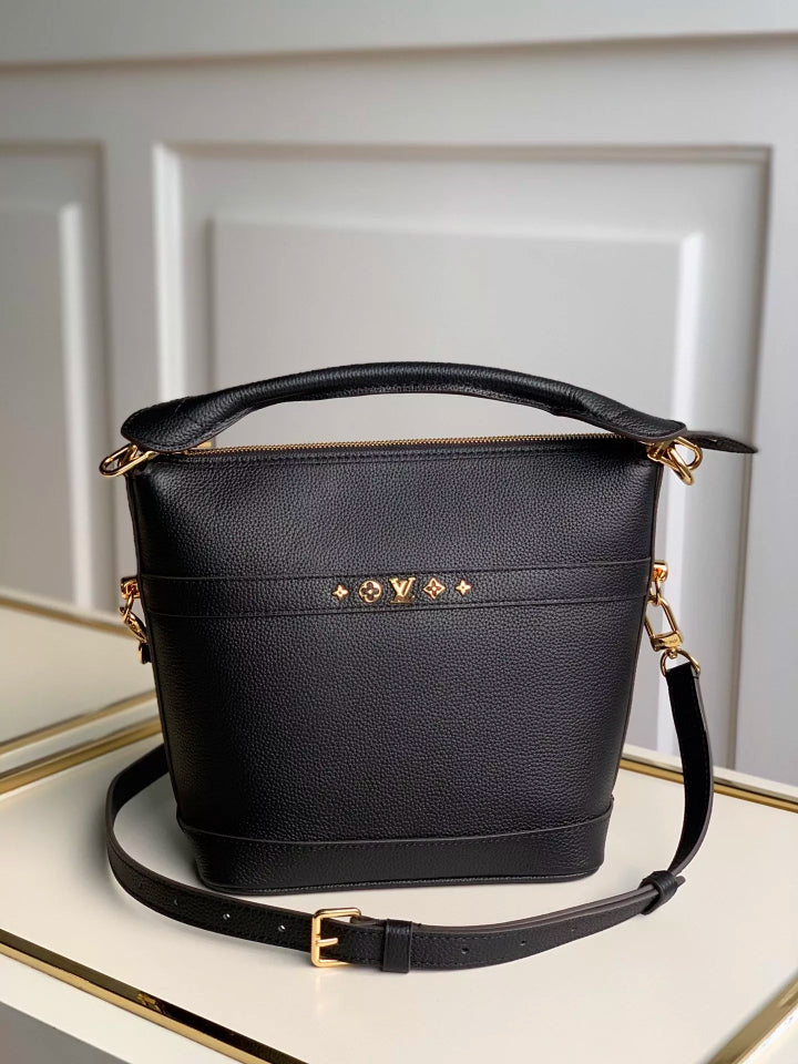 LOUIS VUITTON 25 X 22.5 X 13CM CRUISER BAG