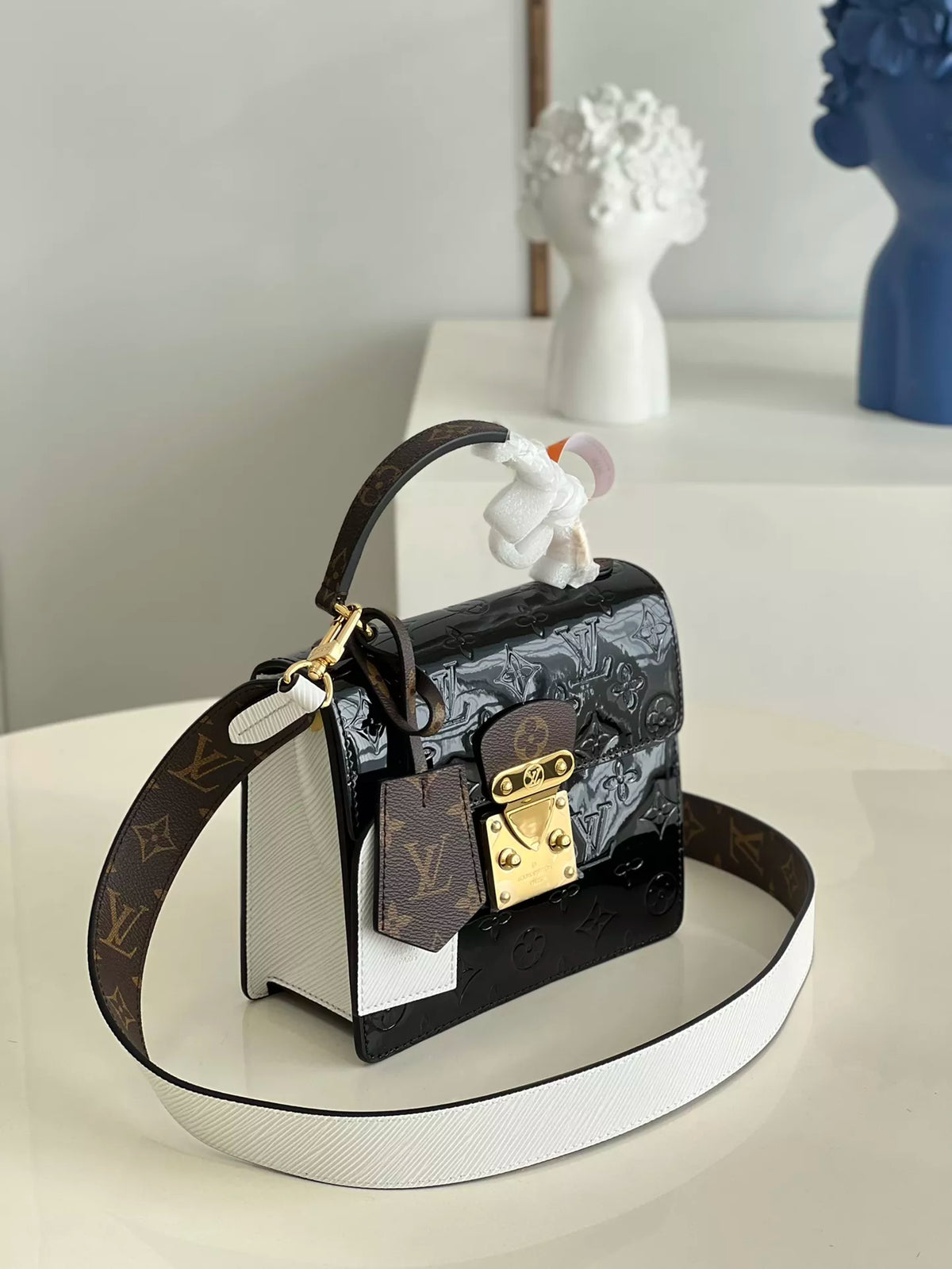LOUIS VUITTON 17*16*8.5 CM SPRING STREET BAG