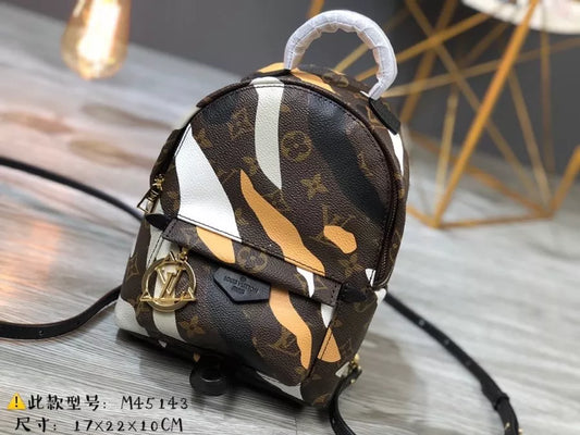 LOUIS VUITTON  17.0 X 22.0 X 10.0 Cm LV LOL PALM SPRINGS