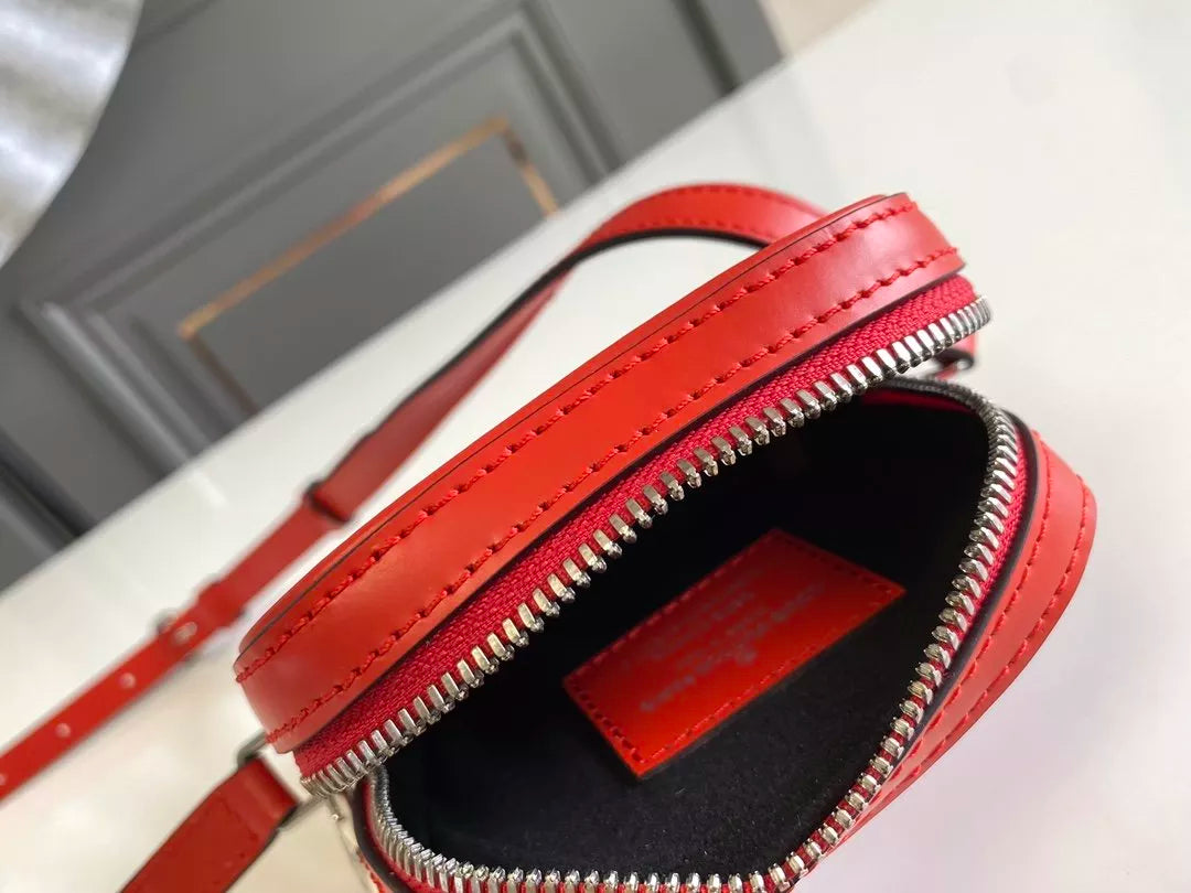 LOUIS VUITTON 12X17X5CM SUPREME CO BRANDED, COWHIDE