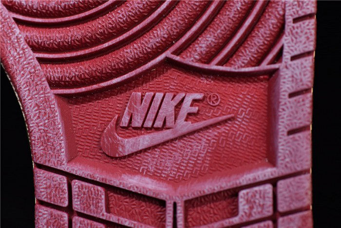 AIR JORDAN 1 RETRO HIGH OG "NIGEL SYLVESTER"