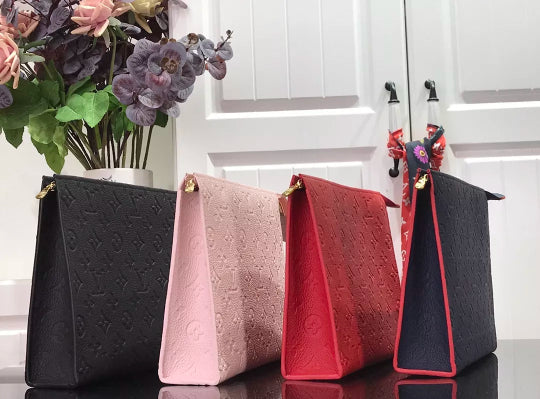 LOUIS VUITTON 26X20X5CM MONOGRAM ECLIPSE