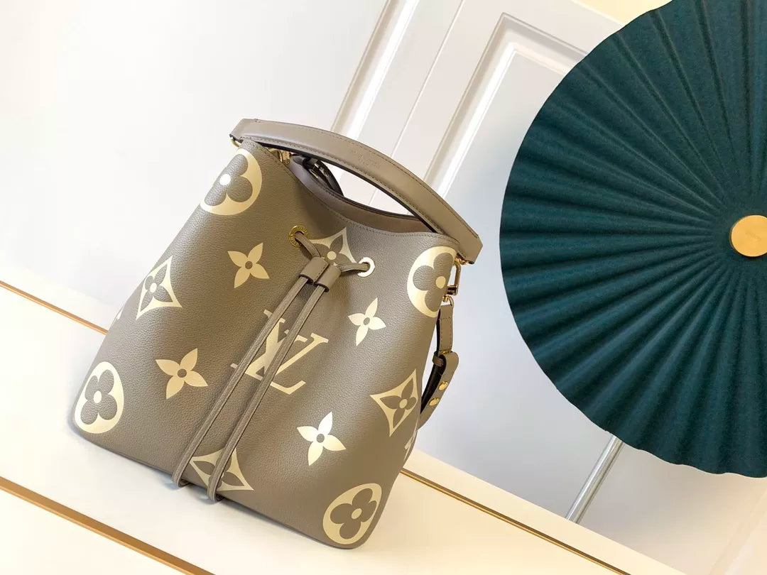 LOUIS VUITTON MONOGRAM APRICOT 29X29X17.5CM 6 COLORS