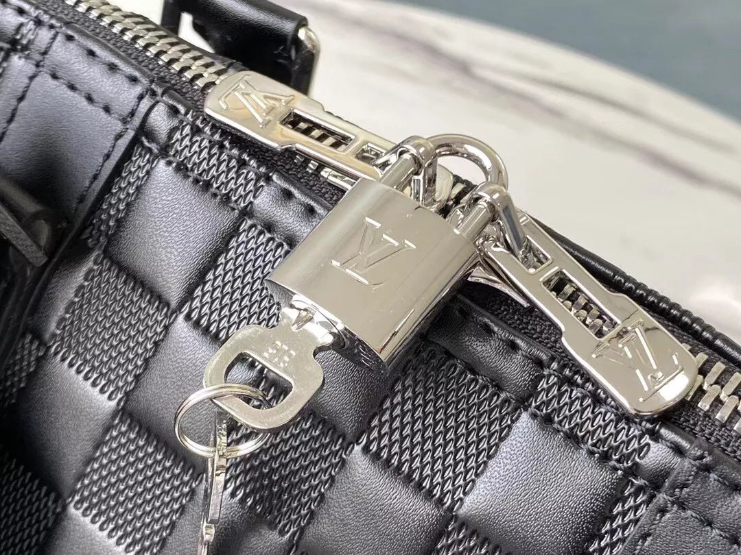 LOUIS VUITTON 45 X 27 X 20 CM HAND BAGS