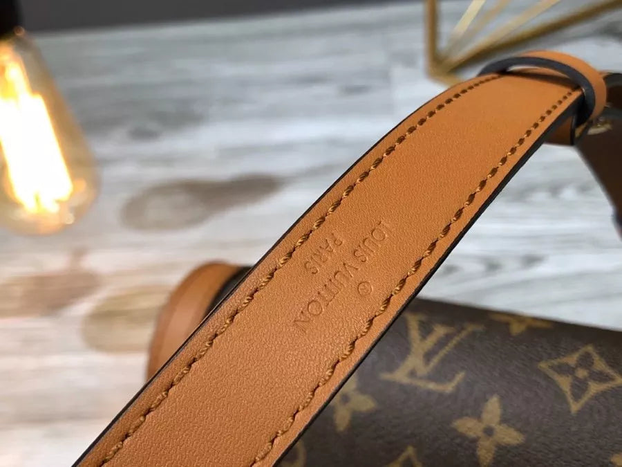 LOUIS VUITTON 25X17X10.5CM WOC WALLET ON CHAIN DAUPHINE