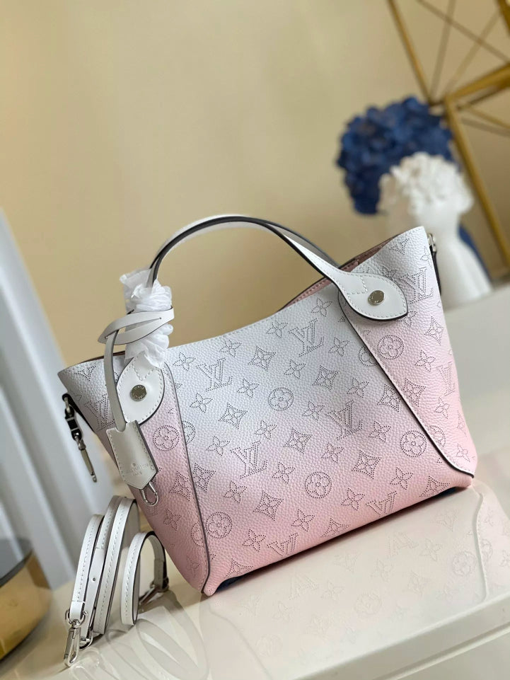 LOUIS VUITTON 23 X 21 X 13CM LV HINA
