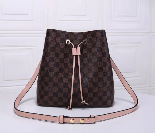 LOUIS VUITTON 26×22×27CM NEONOE BUCKET