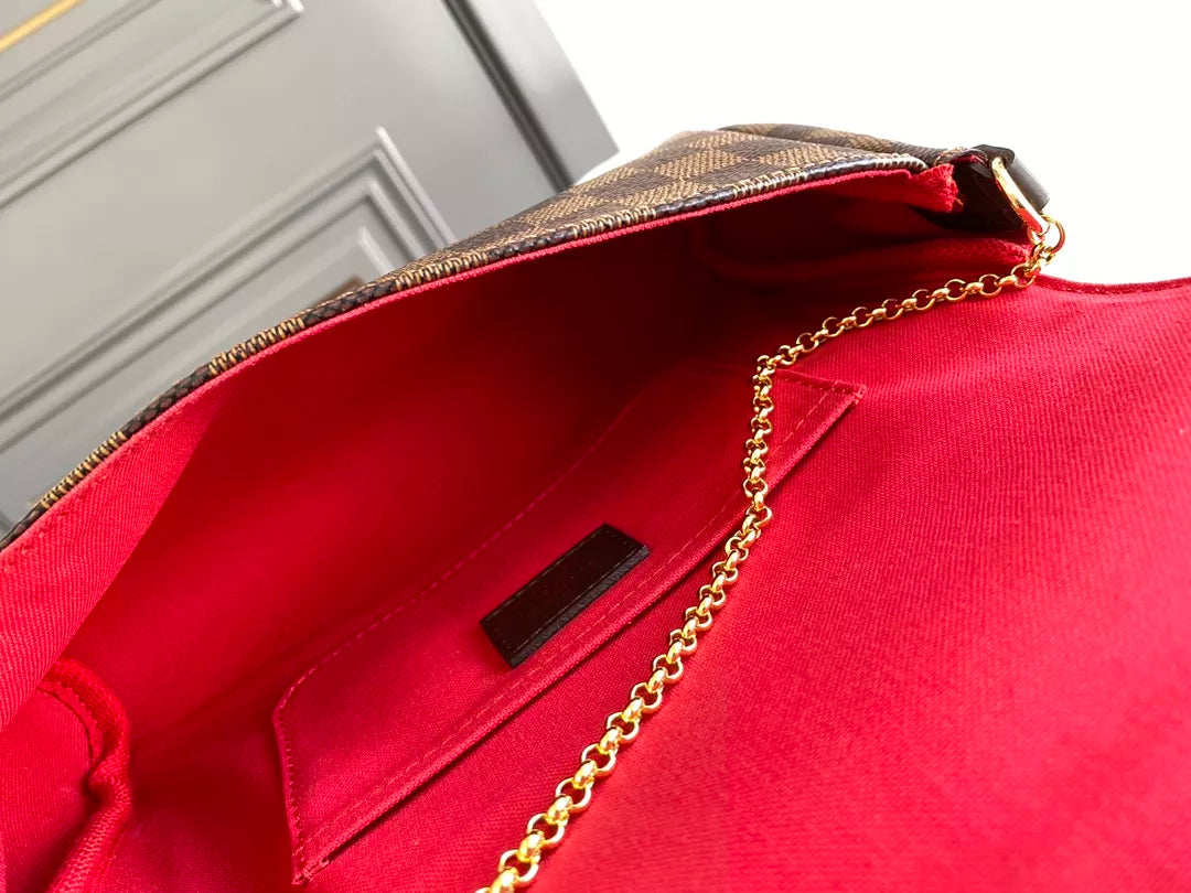 LOUIS VUITTON FAVORITE PM