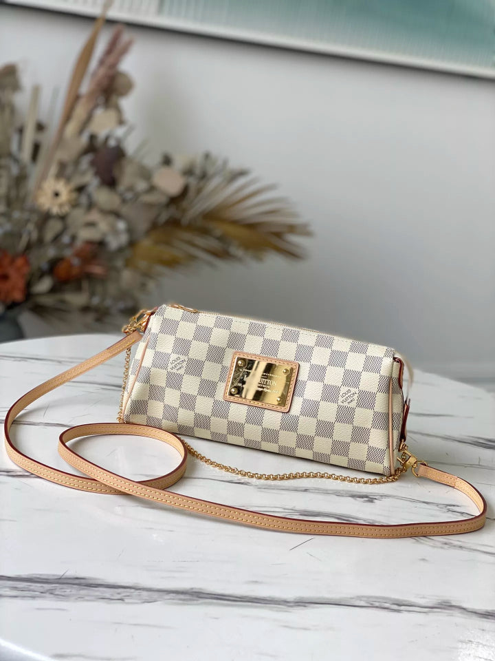 LOUIS VUITTON MONTORGUEIL MONOGRAM