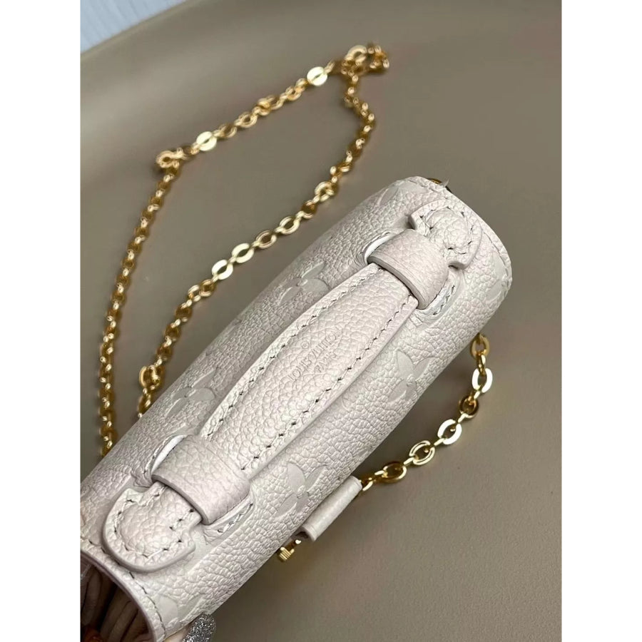 LOUIS VUITTON 14*11*3.5CM MICRO METIS CHAIN BAG, LEATHER