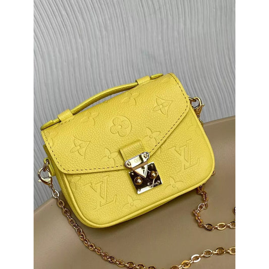 LOUIS VUITTON 14*11*3.5CM MICRO METIS CHAIN BAG, LEATHER