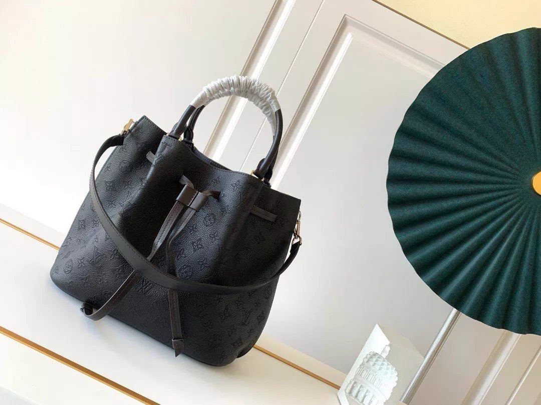 LOUIS VUITTON 44X27X12CM GIROLATA HANDBAG