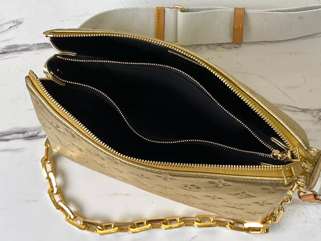 LOUIS VUITTON 26 X 20 X 12 CM COUSSIN PM