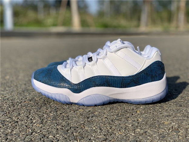 AIR JORDAN 11 RETRO LOW "SNAKE NAVY (2019)"