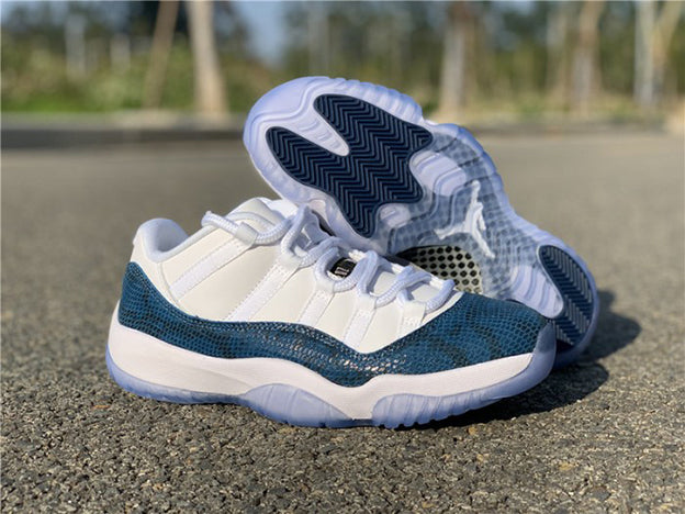 AIR JORDAN 11 RETRO LOW "SNAKE NAVY (2019)"
