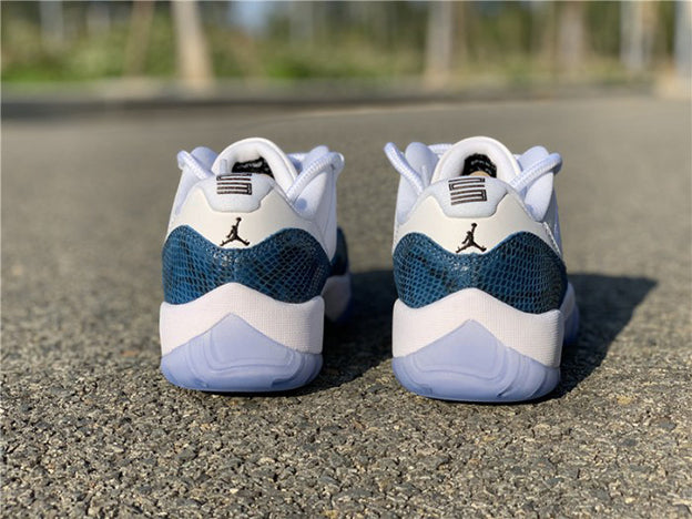 AIR JORDAN 11 RETRO LOW "SNAKE NAVY (2019)"