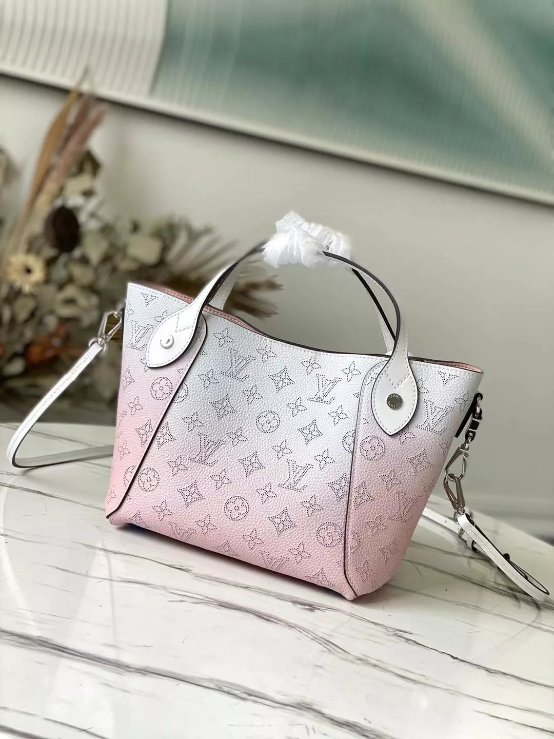 LOUIS VUITTON 23 X 21 X 13 CM HINA PM 2 COLORS AVAILABLE