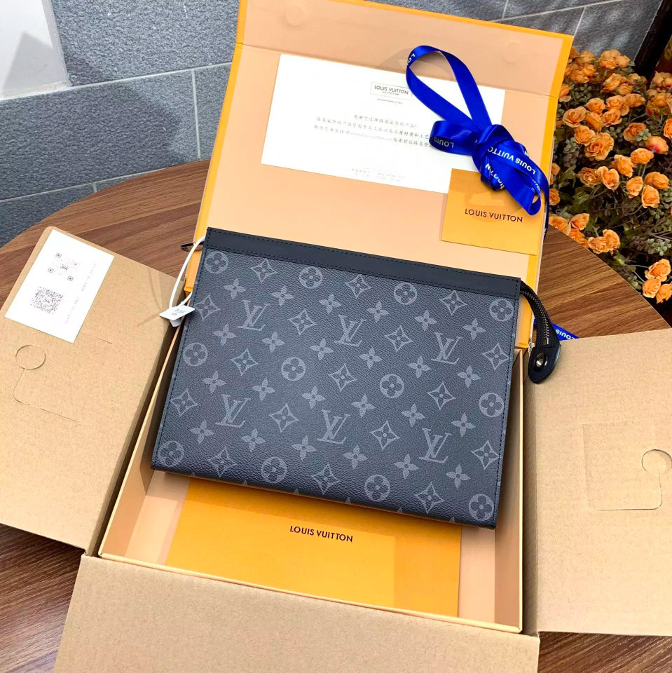 LOUIS VUITTON 26X20X5CM MONOGRAM ECLIPSE
