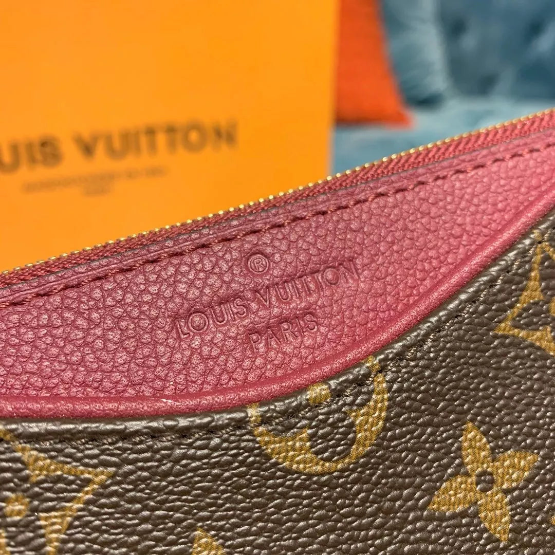 LOUIS VUITTON 23.0 X 13.0 X 5.0 CM PALLS CLUTH MONOGRAM