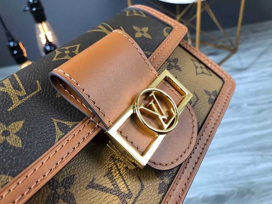 LOUIS VUITTON 19×12×5CM/20*15*9CM LV DAUPHINE WALLET ON CHAIN WOC