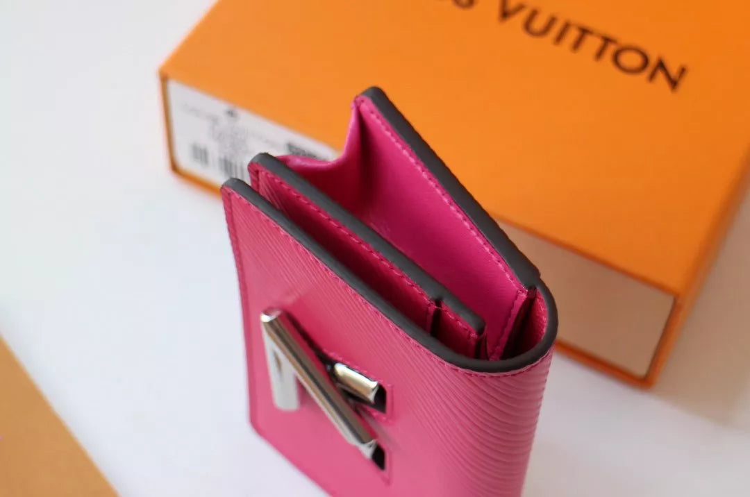 LOUIS VUITTON 10.5 x 7.0 x 3.0 CM MULTICARTES BAG