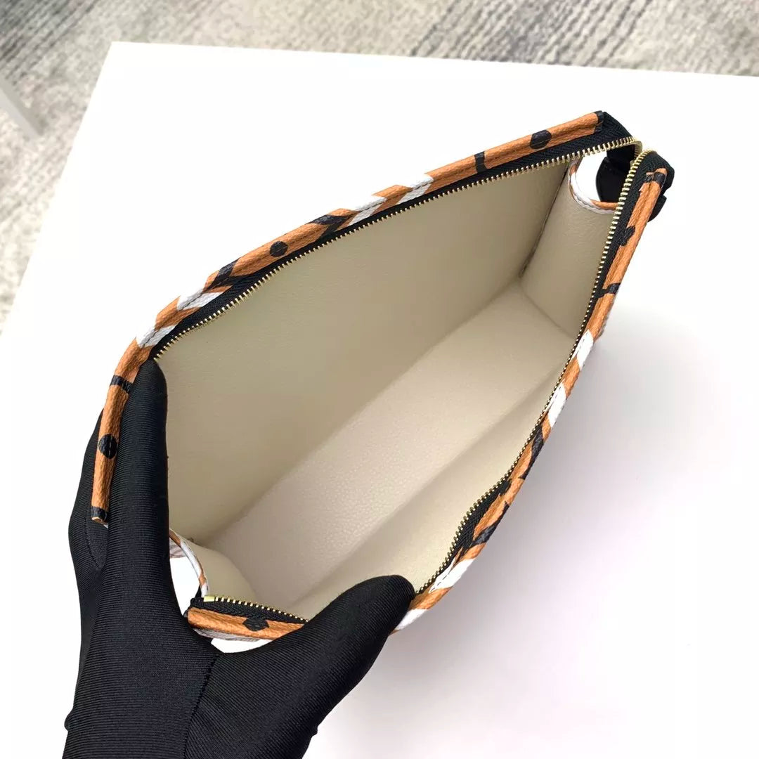 LOUIS VUITTON 25.0 X 20.0 X 5.5 CM CRAFTY BAG