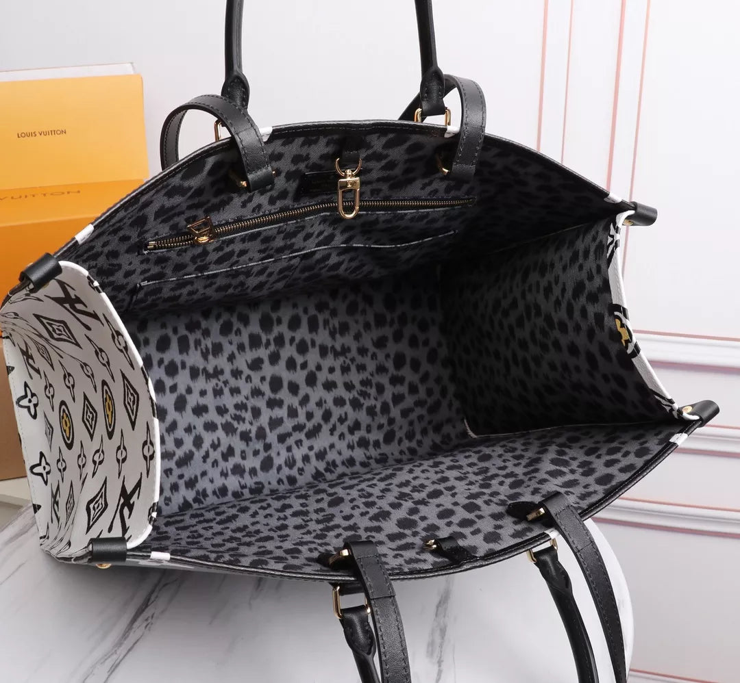 LOUIS VUITTON ONTHEGO MONOGRAM WILD AT HEART 41.0 X 34.0 X 19.0 CM 2COLORS