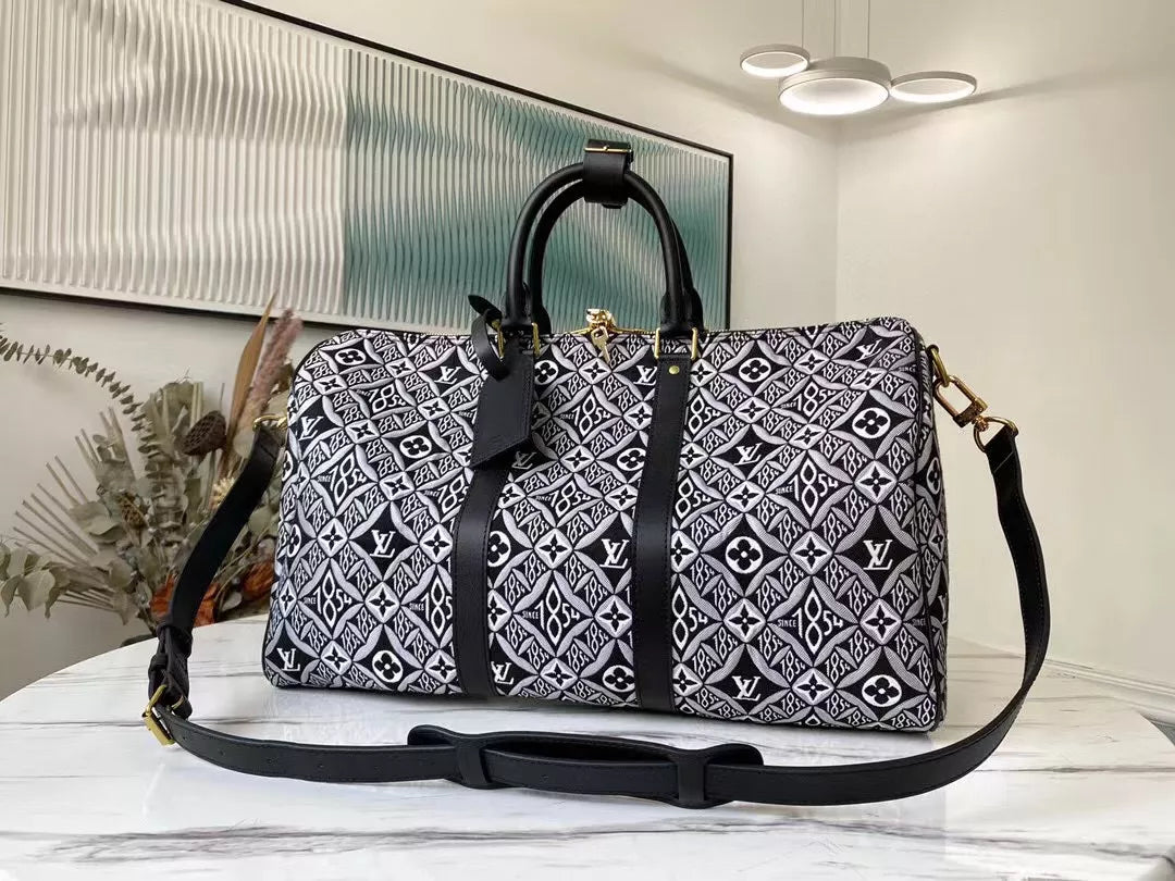 LOUIS VUITTON 45 X 27 X 20CM KEEPALL BANDOULIÈRE LV HAND BAGS